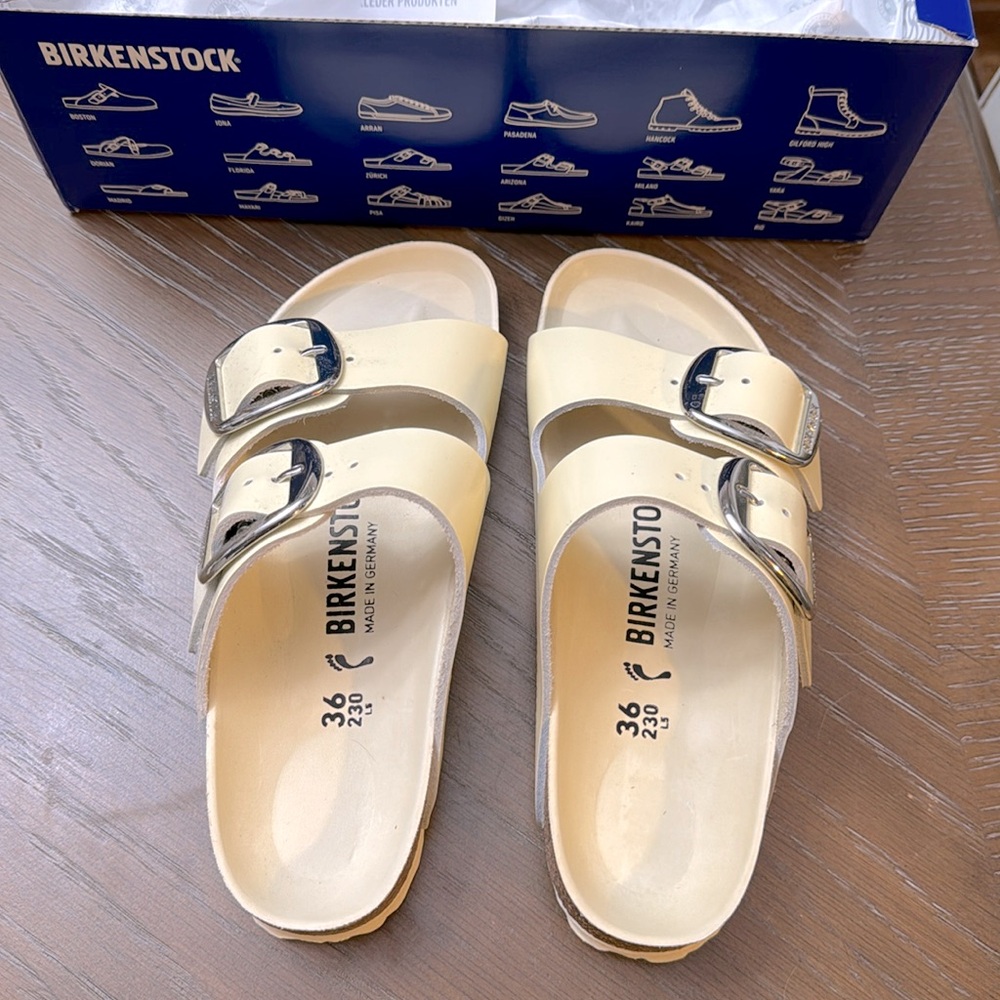 Brand new Birkenstock Arizona Big Buckle High Shine Buffer size 36